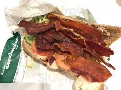 Dee Dee's Sandwiches