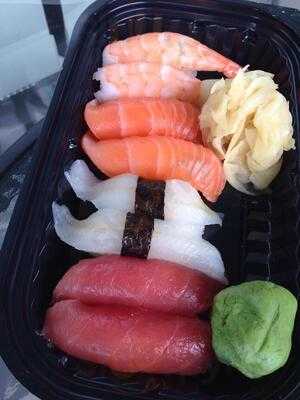 Sashimi Sushi