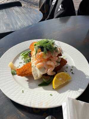 Heering Restaurant And Bistro