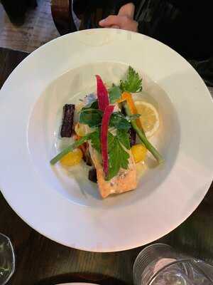 Heering Restaurant And Bistro