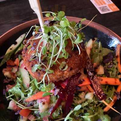 Apropos - Cafe & Restaurant