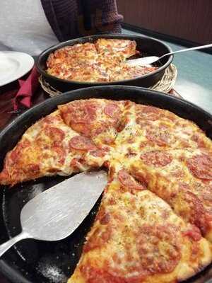 Astor Deep Pan Pizza