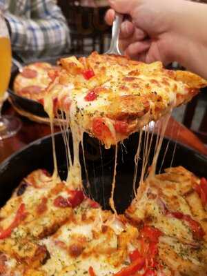 Astor Deep Pan Pizza