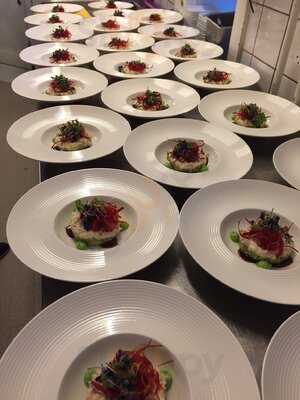 Ambassaden & Konsulatet