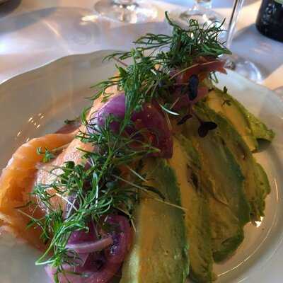 Ambassaden & Konsulatet