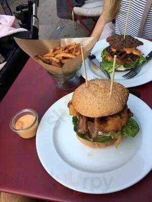 Cock's & Cows Østerbro