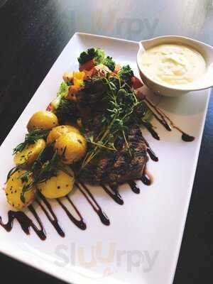 Victorious Sportsbar & Café