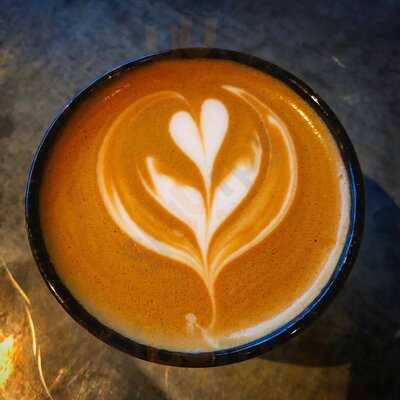 Elliot - Coffee & Craft Beer