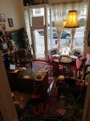 So Last Year 2nd Hand & Coffee