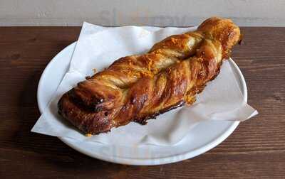 Alice Ice Cream And Coffee