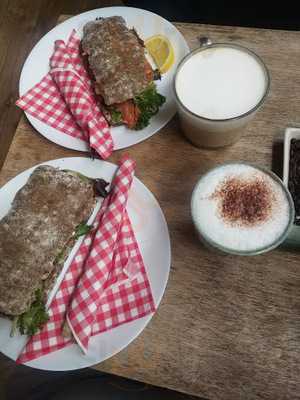 The Handsome - Sandwich & Coffee