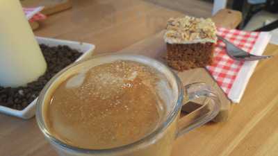 The Handsome - Sandwich & Coffee