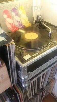 Røde Roses Kaffebar