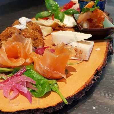 Miklagaard Pizza And Pasta