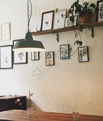 Vi Mødtes Gennem Ruden