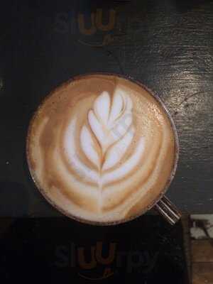 Vi Mødtes Gennem Ruden