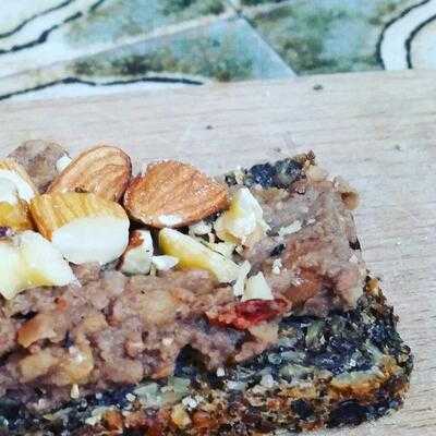 Vi Mødtes Gennem Ruden