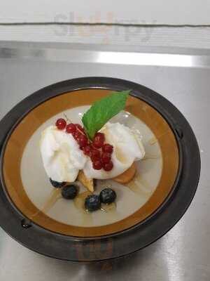 Italian Trattoria And Wine Bar -the Food Collective