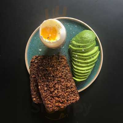 Tomasito - Cozy Coffee