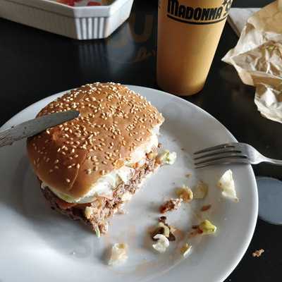 Madonna Burgerbar