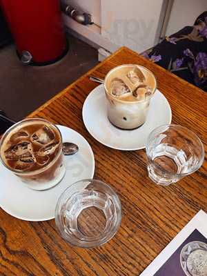 Cafe Restaurant Bar Hollywood