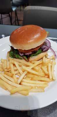 Foodmarket - Terminal 2