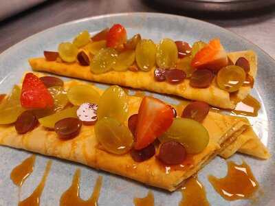 Bista Breakfast And Crepes