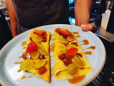 Bista Breakfast And Crepes