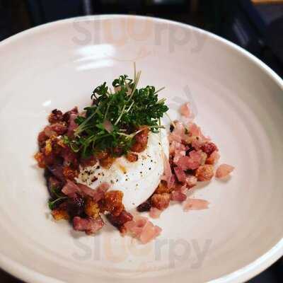 Bista Breakfast And Crepes