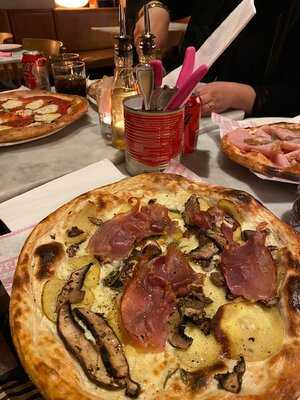 Frankies Pizza Israels Plads