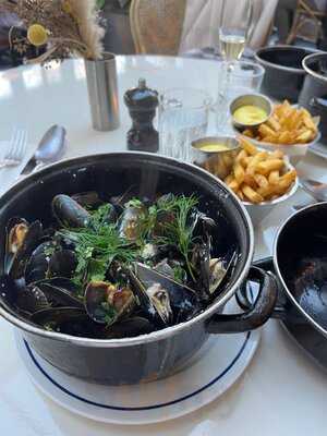 Figaro - Bar & Bistro