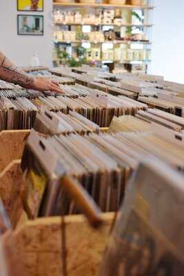 Album - Bar Med Plader