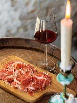 Vesterhus Wine & Charcuterie