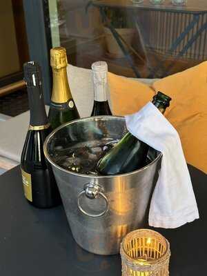 Tirage Champagne Bar