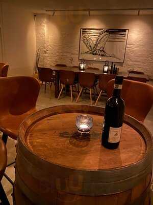 Gpwineshop & Wine Bar By Groth & Persson