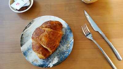 Mara Coffee & Lounge