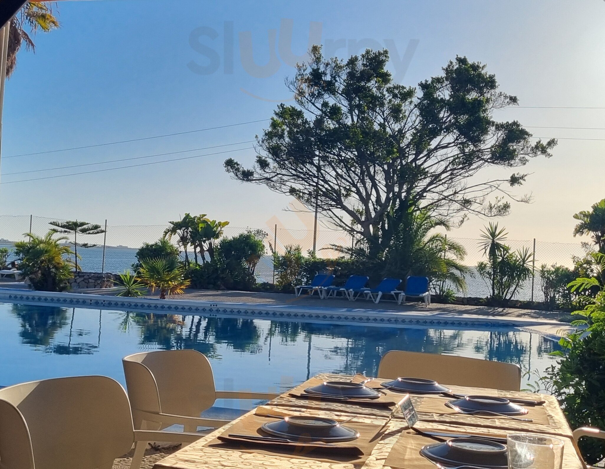 Chiringuito Beach Club Bahía Sur