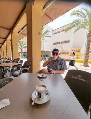 Cafetería Piruetes.