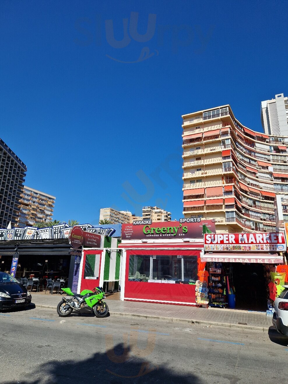 Greeny's Karaoke & Sports Bar