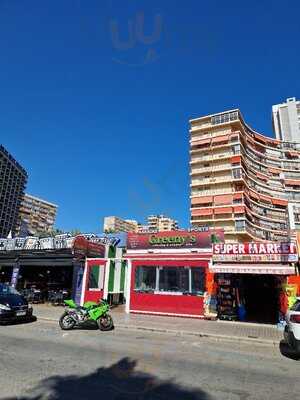 Greeny's Karaoke & Sports Bar