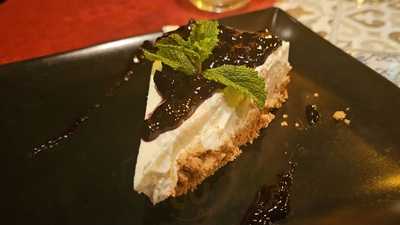 Hungry Gastro Food Bar