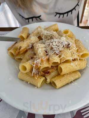 Anómalo Restaurante