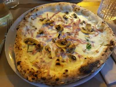 Napoli In Bocca Pizzeria Friggitoria