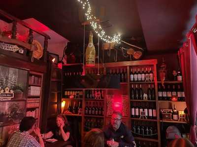 Bodega Biarritz 1881 Tapas Bar