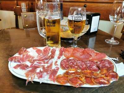 Jamonería La Leonesa