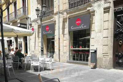 Ross Gelateria  & Café