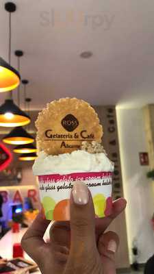 Ross Gelateria  & Café