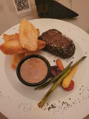 Amigos Restaurant And Roof Terrace - Photo 7