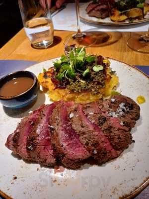 Vinazo Morrofino Wine Restaurant & Store