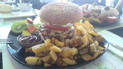 Amigos Bistro By Nas & Dino